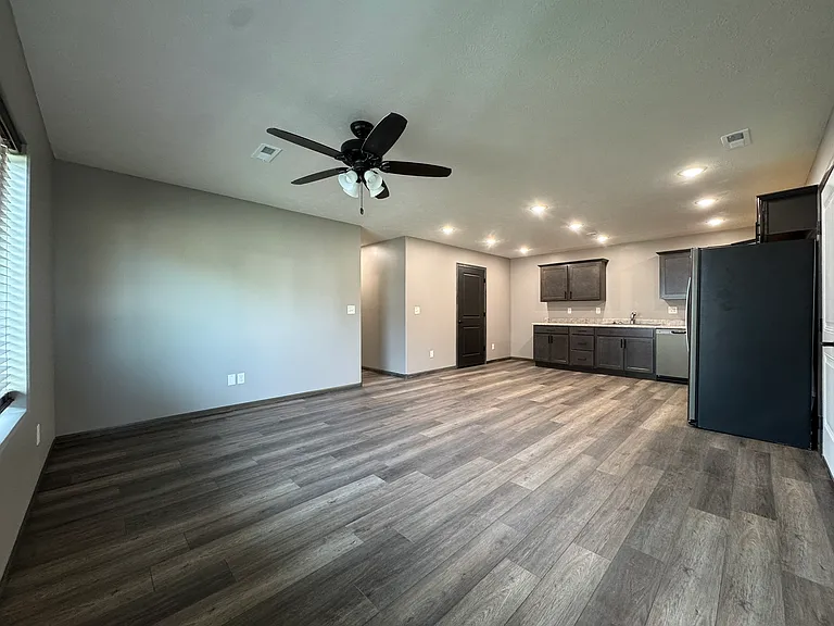 309 Knott Ave #A — Photo 5