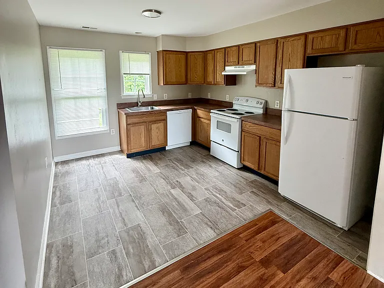 12535 Cory Ln #18 — Photo 4