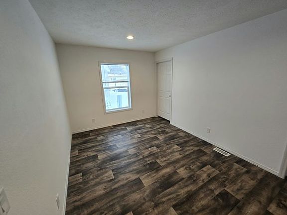 4th image of 142 Lynn #55