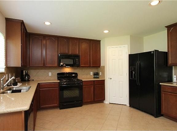 4th image of 1423 Lochstone Dr