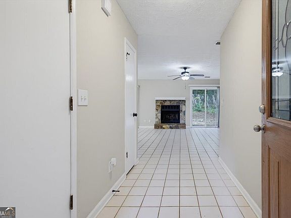 5th image of 2805 Varlet Ct