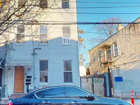60-17 54th Place, Maspeth, NY 11378