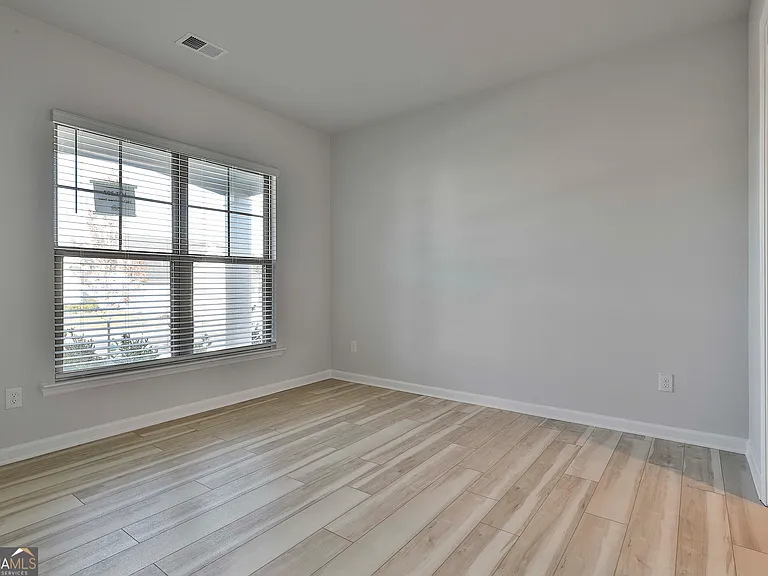 148 Soundview Trce — Photo 10