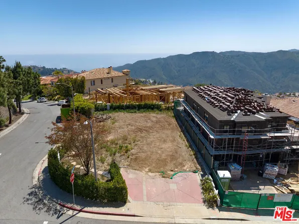 1588 Chastain Pkwy W, Pacific Palisades, CA 90272