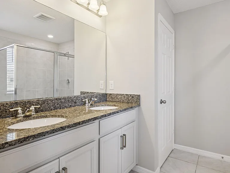 8130 Bluejack Oak Dr — Photo 22