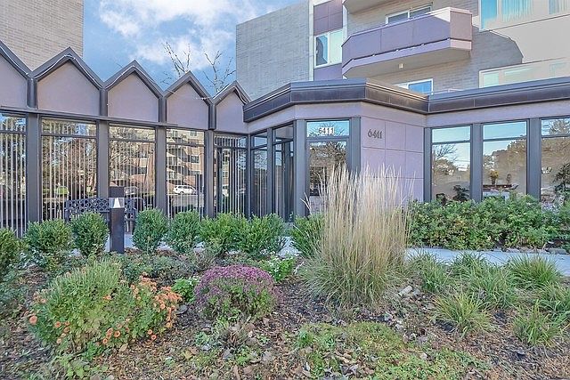1st image of 6411 Lincoln Ave Unit 301