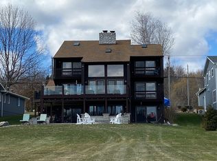 704 Latonka Dr, Mercer, PA 16137