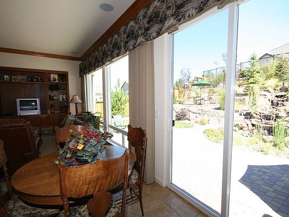 Picture Windows to Backyard