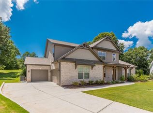 9235 Maple Run Trl, Gainesville, GA 30506