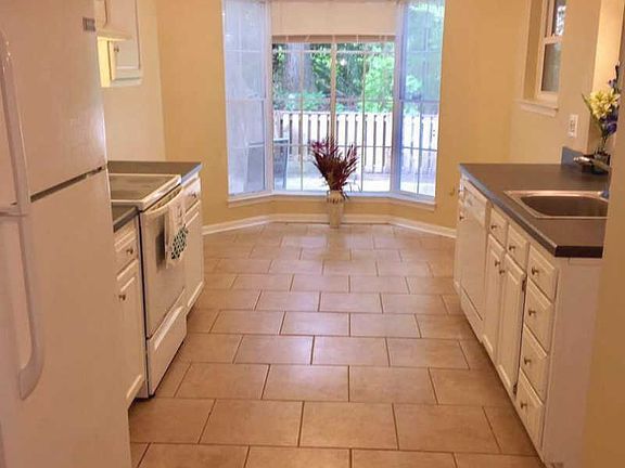 4th image of 4909 Backwater Ct