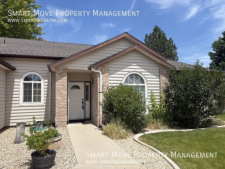 682 W Criterion St — Photo 2