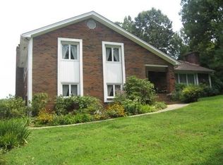 317 Country Club Est, London, KY 40744