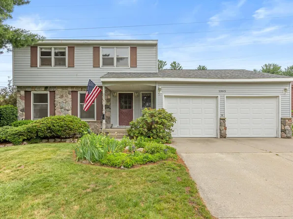 1365 Marwood Dr SE, Kentwood, MI 49508