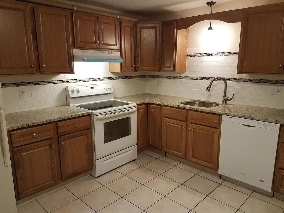 Brand New Kitchen - New Granite Countertops, New Dishwasher, New Sink & Faucet, New Lighting, Garbage Disposal and Stove-top Light/Fan
