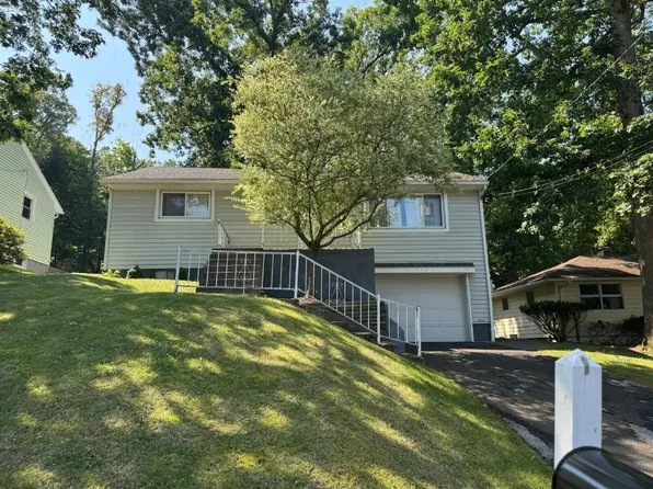 8 Christopher St, Binghamton, NY 13903