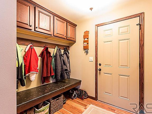 2nd image of 6808 S Witzke Ave