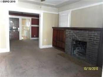 2nd image of 404 Green St