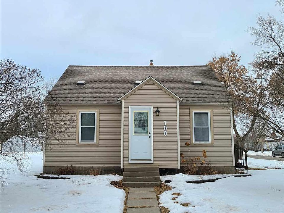 100 14th St, International Falls, MN 56649 Zillow