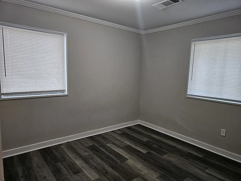 107 Huntley Dr — Photo 10