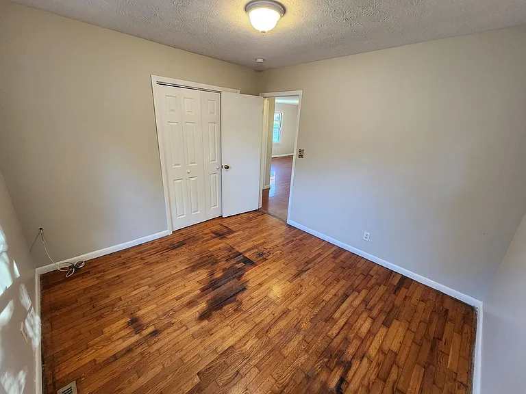 1319 S Prince Ln — Photo 17