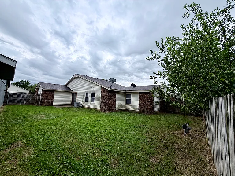 8416 N 116th Pl E — Photo 20