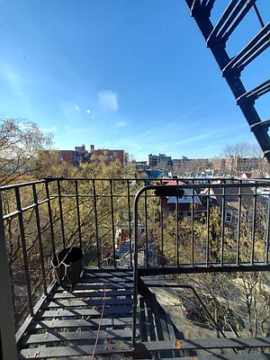 Rented by BRICK & GALO REALTY CORP | media 31