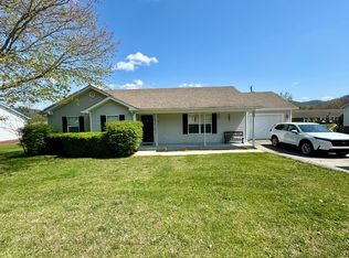 124 Kara Dr, Berea, KY 40403