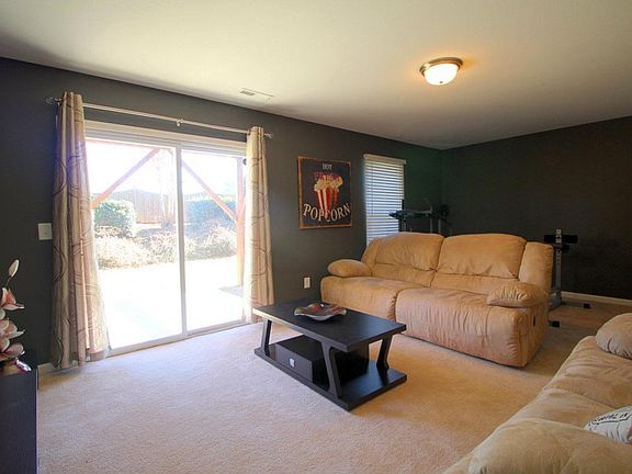4th image of 50 Ackland Dr