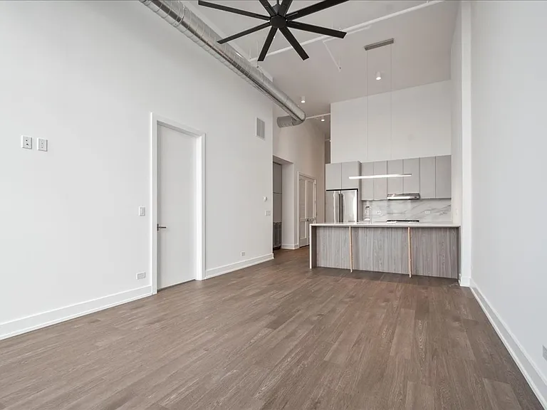 728 Lofts — Photo 19