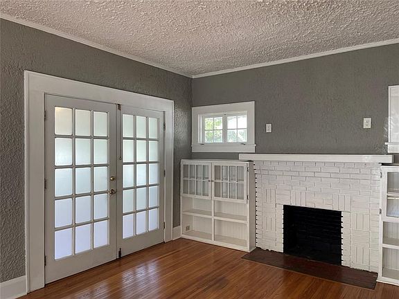 5th image of 325 W Palm Dr