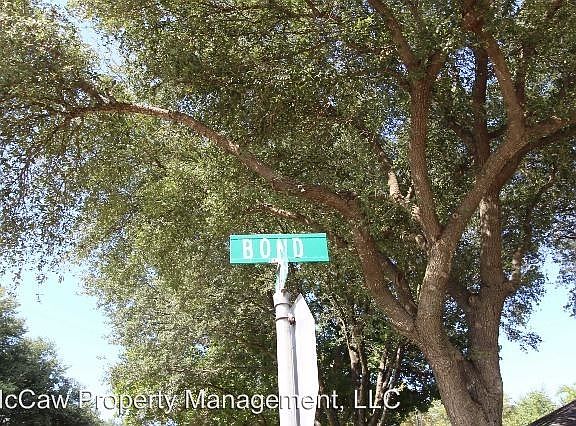 2nd image of 419 Bond St
