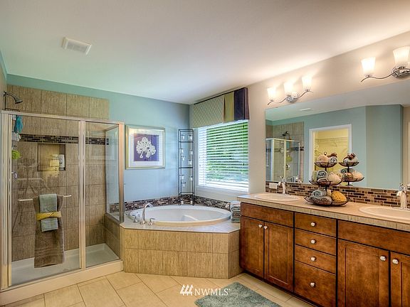 5th image of 3115 Dunhill Lane #9