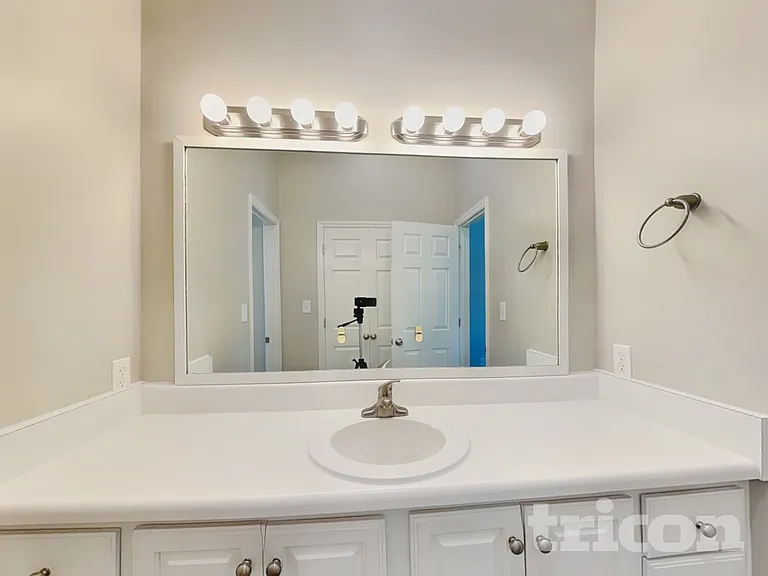 305 Aqua Marine Ln — Photo 9