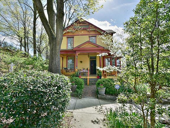 2nd image of 617 Deery St