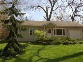 631 Ramona Ave, Elgin, IL 60120