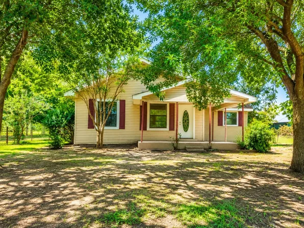 801 S Sutton St, Mabank, TX 75147