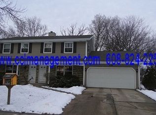 7120 Park Shores Ct, Middleton, WI 53562