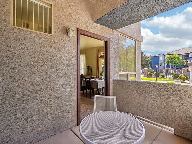 B2 Patio