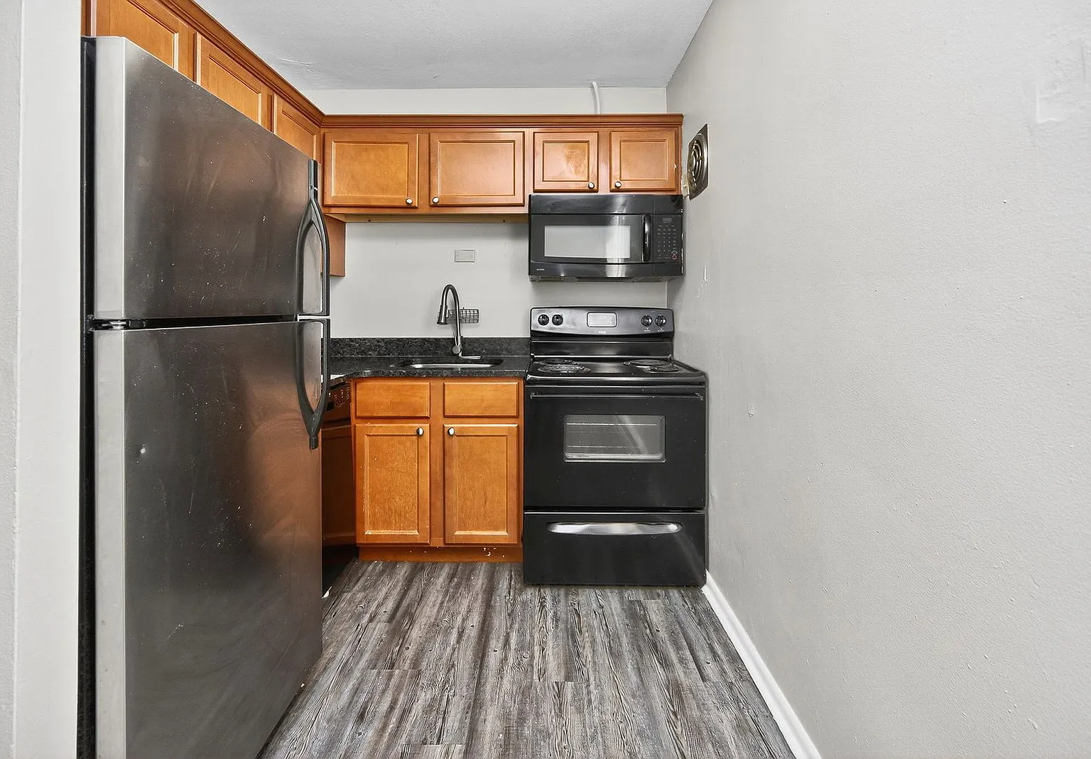 3505 Telford St — Photo 4