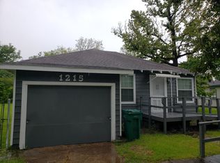 1215 Jayway St, Orange, TX 77630