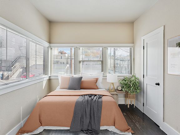 3rd image of 718 N Grant St APT 5