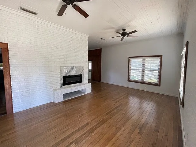 123 Avenue C — Photo 4