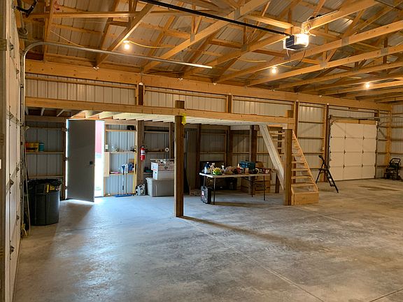 3rd image of 220 Brey Ln
