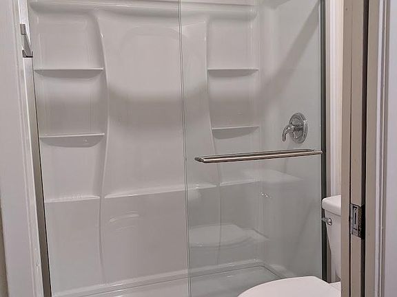 5th image of 4658 Cherry Ave