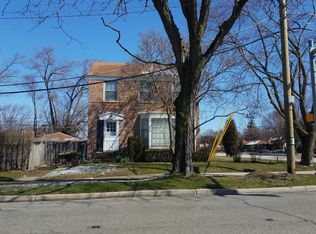 584 E Thacker St, Des Plaines, IL 60016