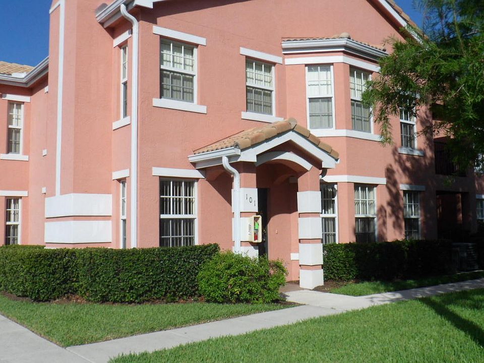 1st image of 162 SW Peacock Blvd APT 32-101