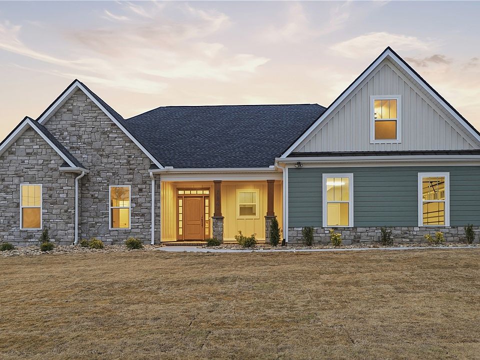 1st image of 736 Stewart Gin Rd