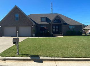 138 Wynchase Dr, Muscle Shoals, AL 35661