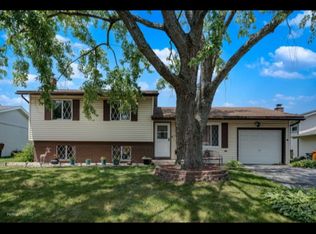 5112 Deerpath Rd, Oak Forest, IL 60452