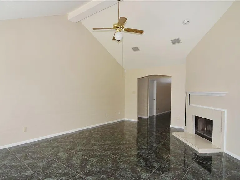 11514 Sagecreek Dr — Photo 7